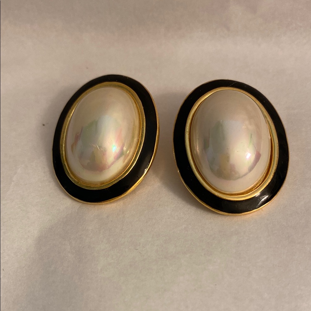 Carol Lee Elegant 1980’s Gold And Black Earrings